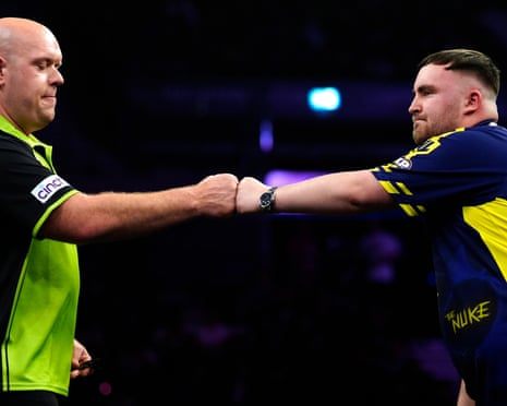 Duelo en las alturas: Van Gerwen y Littler lideran la carrera hacia las World Series Finals