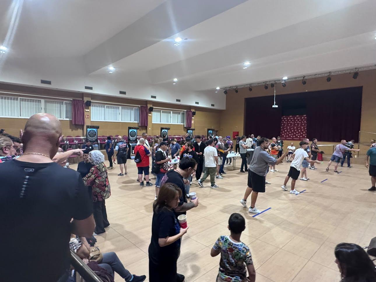 Éxito absoluto en Creixell con una masiva participación en el Torneo de Dardos organizado por Bullshooter Tarragona